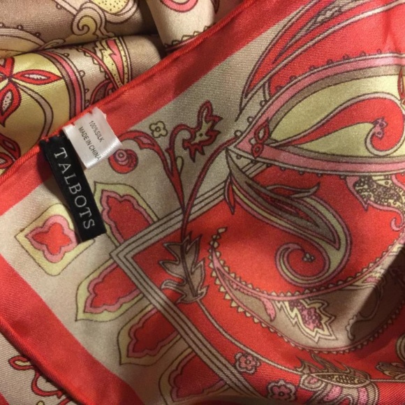 Talbots Accessories - 🔥6/$26 on items $9 or less Talbots Silk Scarf
